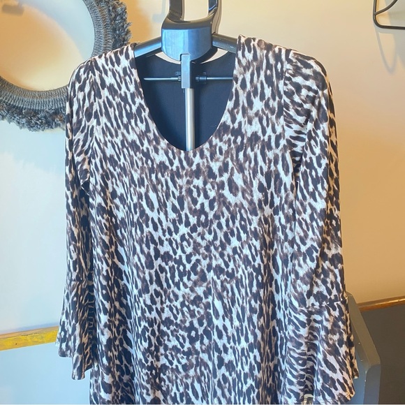 Karen Kane Leopard Print Women's Dress - Picture 2 of 3